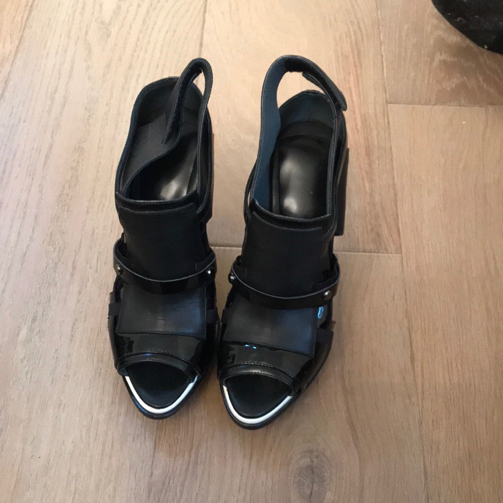 Abcense designer shoes! Size 36.